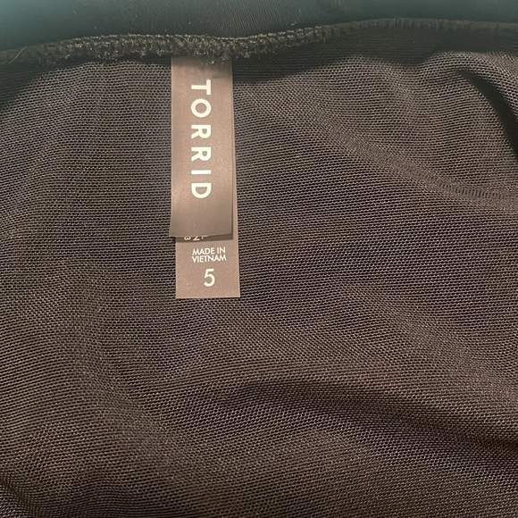 Torrid High rise ruched swim bottoms - Picture 3 of 3